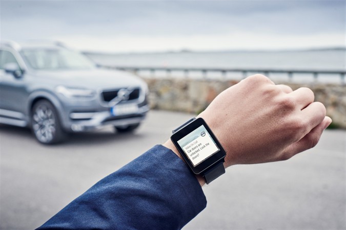 Styr din bil från din smartwatch