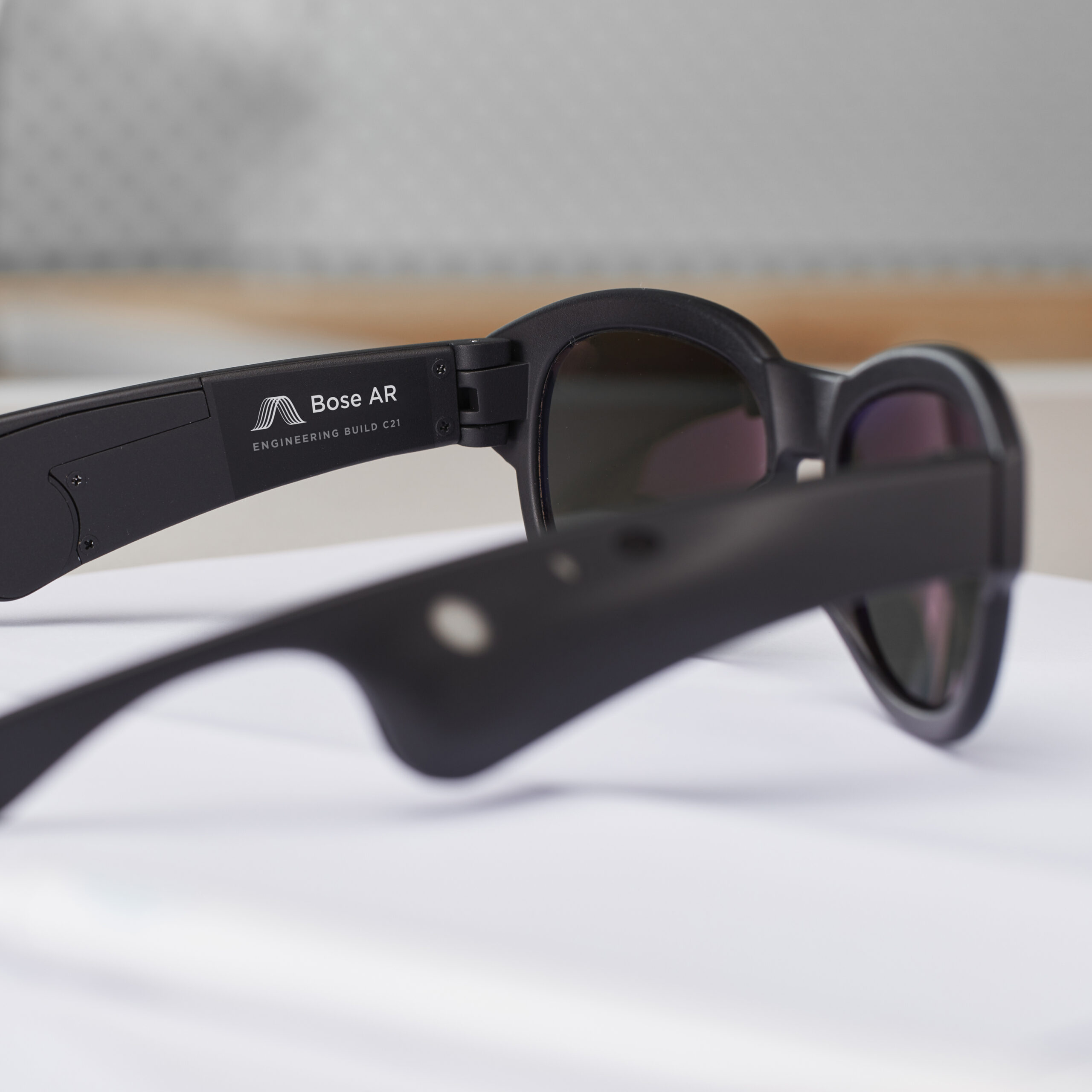 Solglasögon med AR från Bose