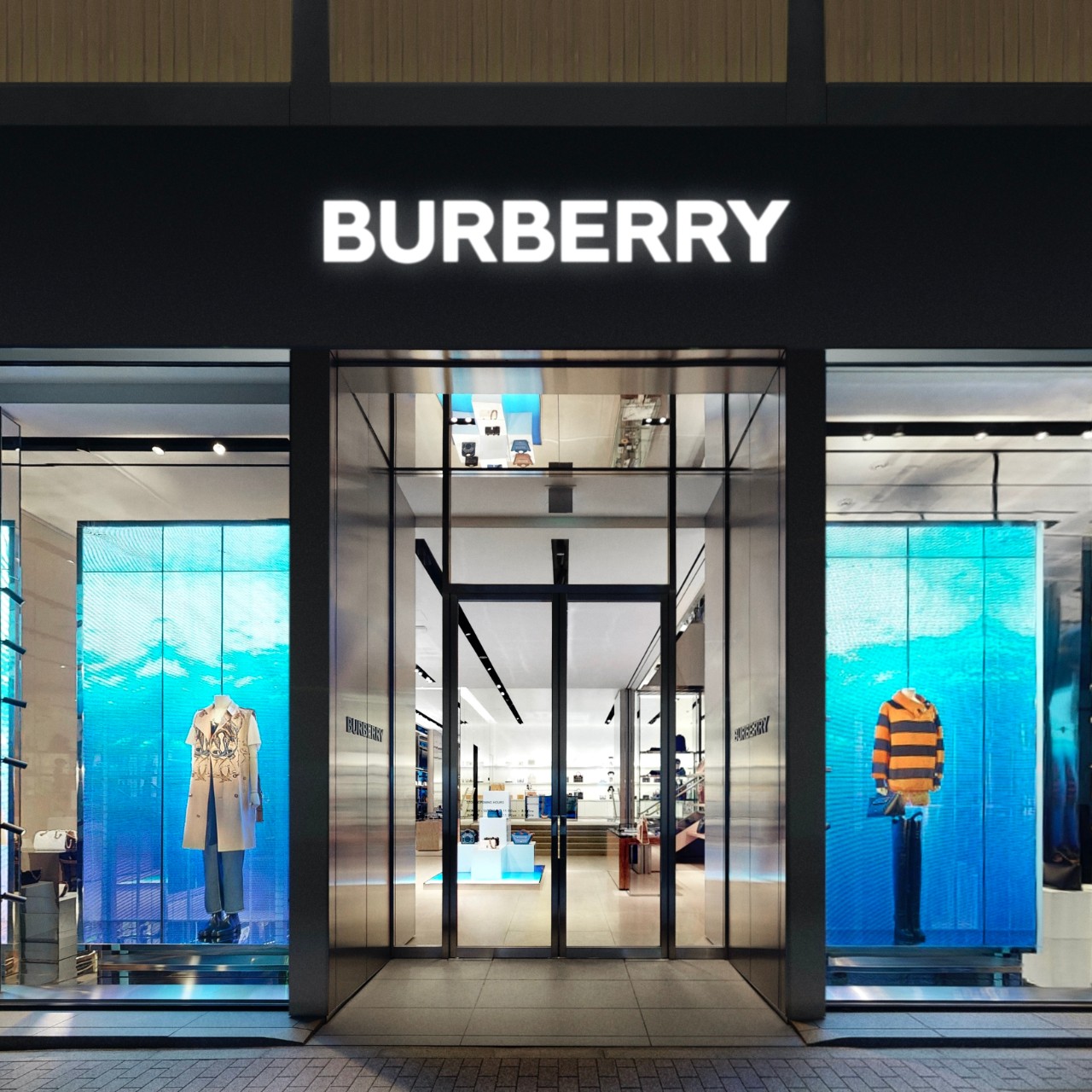 Burberry öppnar virtuell butik i Japan