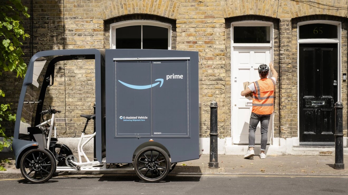 Amazon satsar på leveranser till fots och med cykel