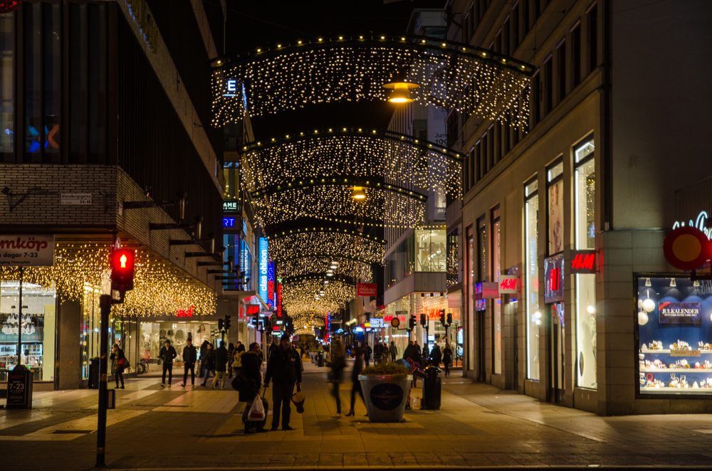 3 av 4 svenskar tänker dra ner på julklappsköpen