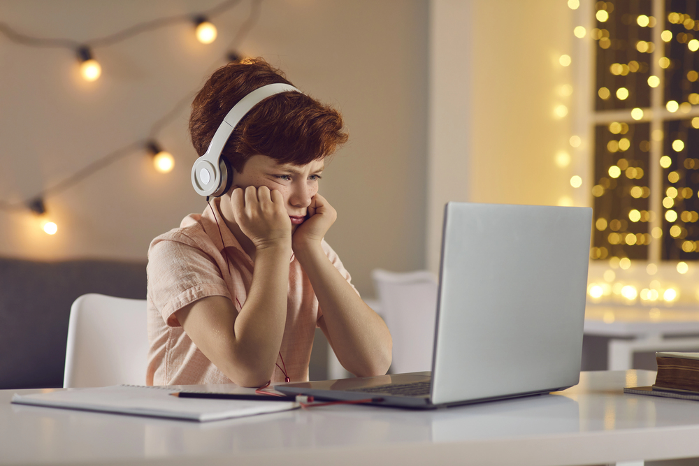 Stiftelsen Tryggare Sverige och Swedbank samarbetar om ungas digitala trygghet