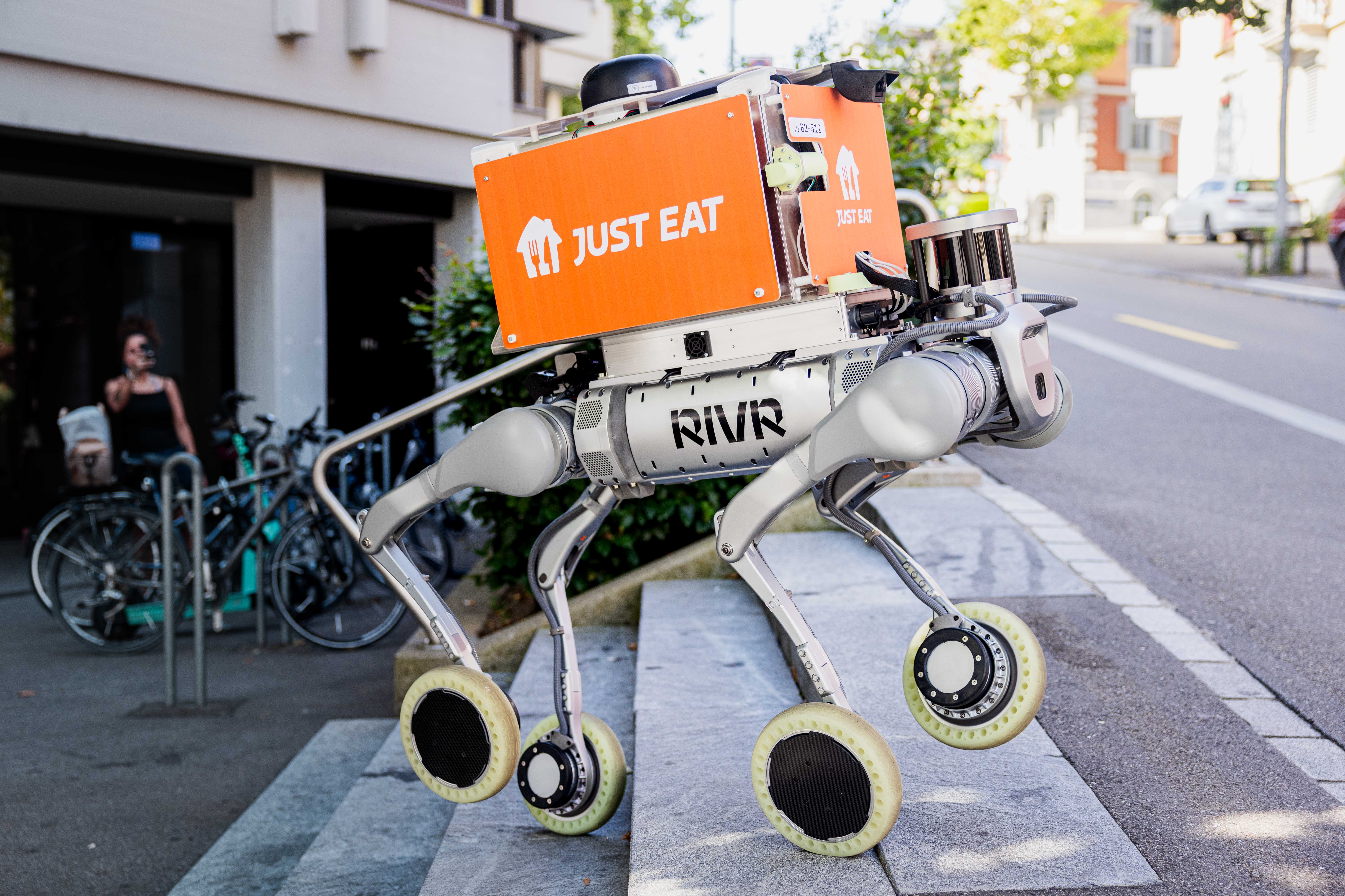 Just Eat lanserar robotleveranser i pilotprojekt