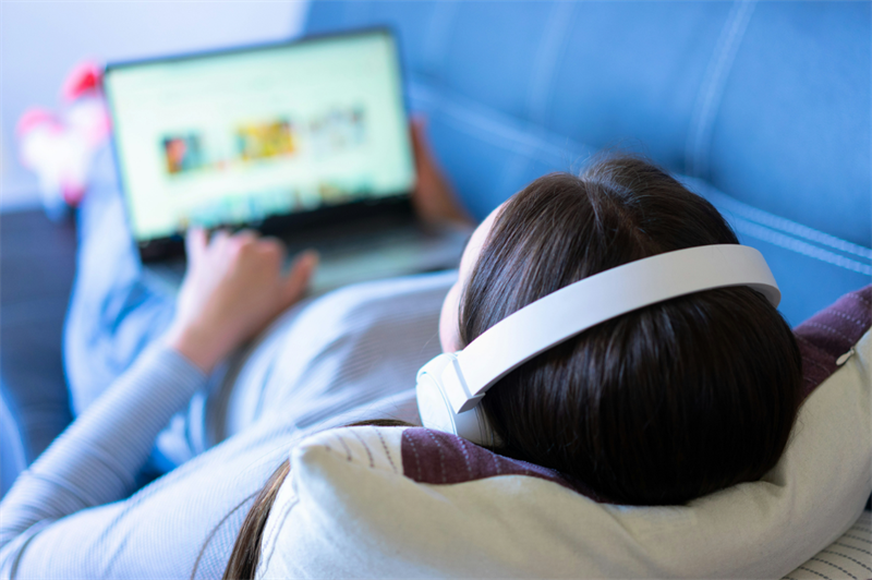 ”Alla” svenska barn använder AI