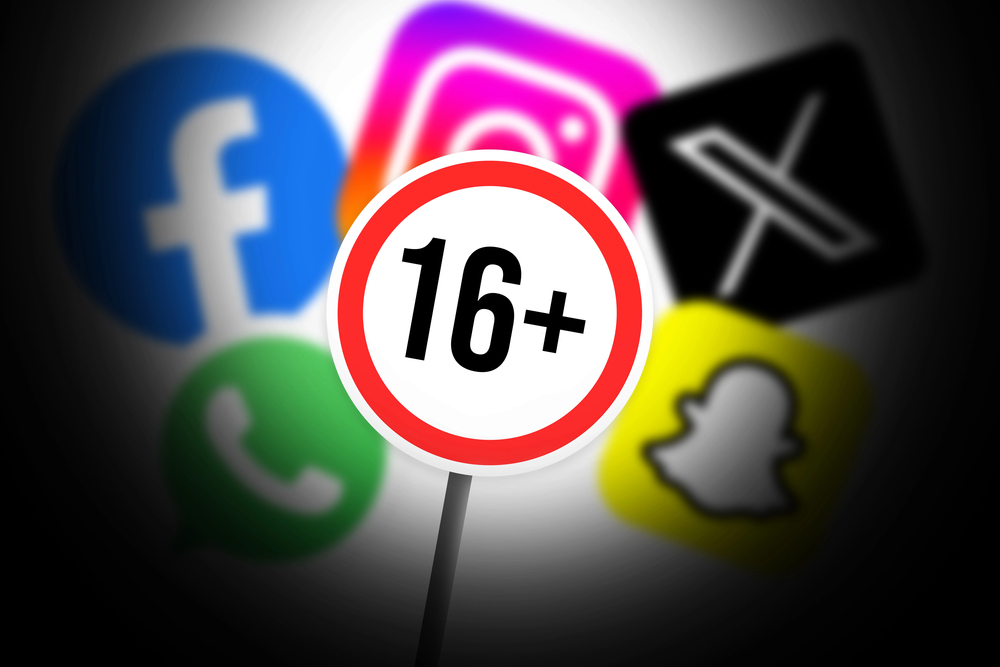 Storbritannien inför sociala medier-förbud för under 16 år