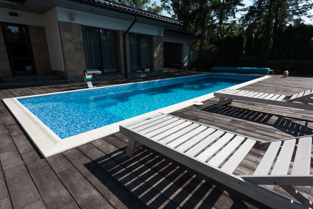 Svenskarna drömmer om pool, bastu och hushållsrobotar